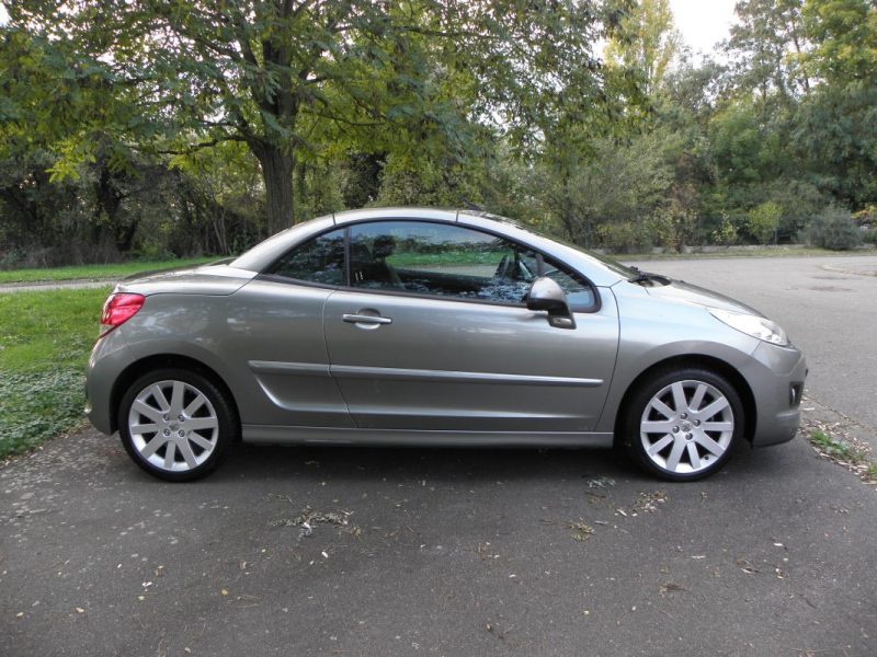 PEUGEOT 207 CC 1.6 HDI 112 FAP FÉLINE BV6 2011