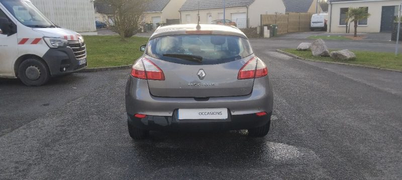 RENAULT MEGANE 3  1.5 DCI 90 CV AN 10 PROPRE BIEN EQUIPE 1 ERE MAIN