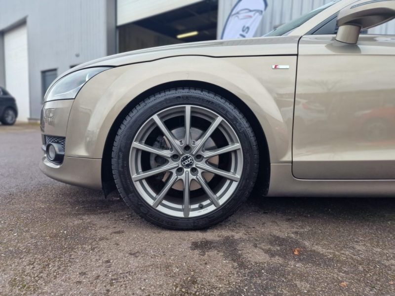 AUDI TT ROADSTER 2.0 TFSi S LINE 200CV