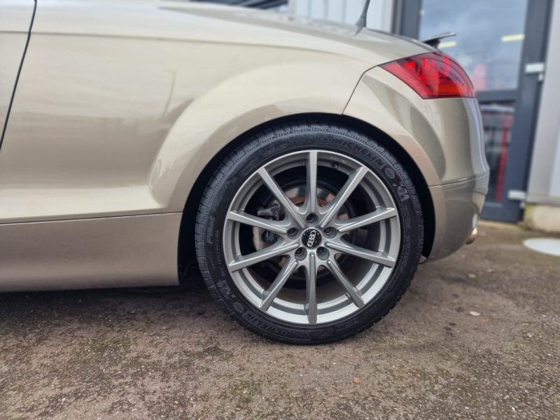 AUDI TT ROADSTER 2.0 TFSi S LINE 200CV
