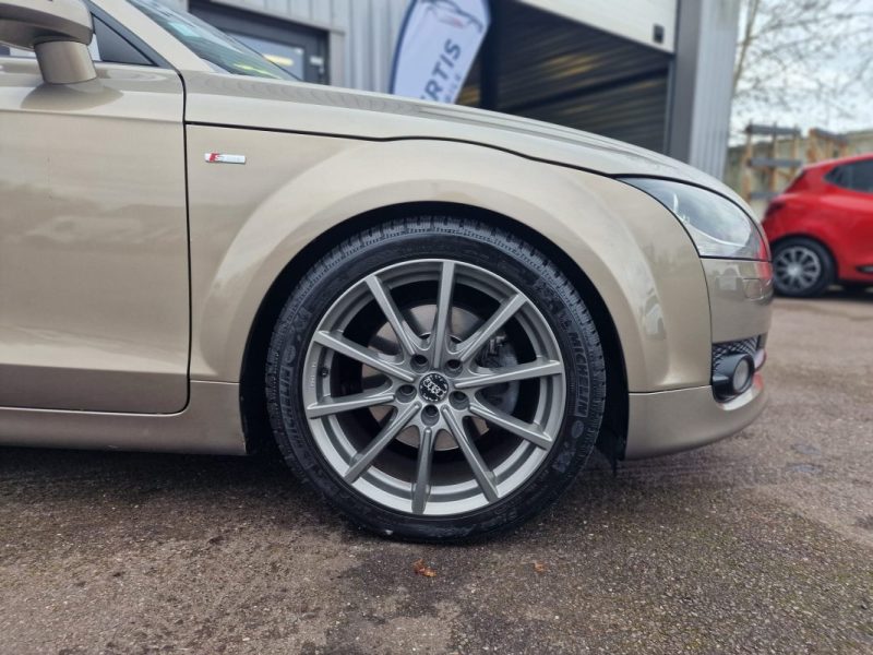 AUDI TT ROADSTER 2.0 TFSi S LINE 200CV