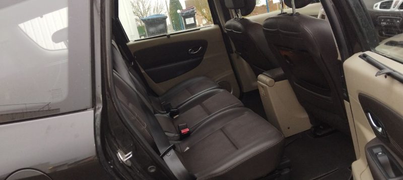 RENAULT GRAND SCENIC 3  1.5 DCI 105 CV AN 10 PROPRE 7 PLACES 145 KM