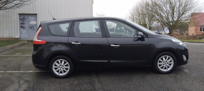 RENAULT GRAND SCENIC 3  1.5 DCI 105 CV AN 10 PROPRE 7 PLACES 145 KM