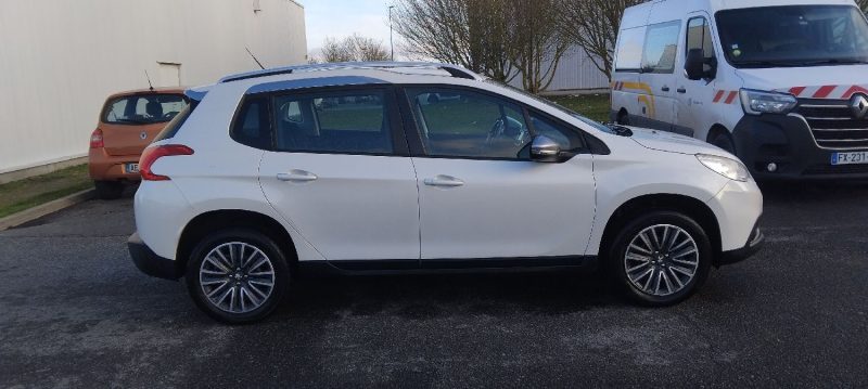 PEUGEOT 2008 1.6 HDI 75 CV AN 15 PROPRE BIEN EQUIPE 148 KM