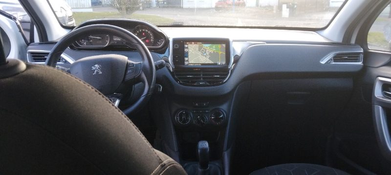 PEUGEOT 2008 1.6 HDI 75 CV AN 15 PROPRE BIEN EQUIPE 148 KM