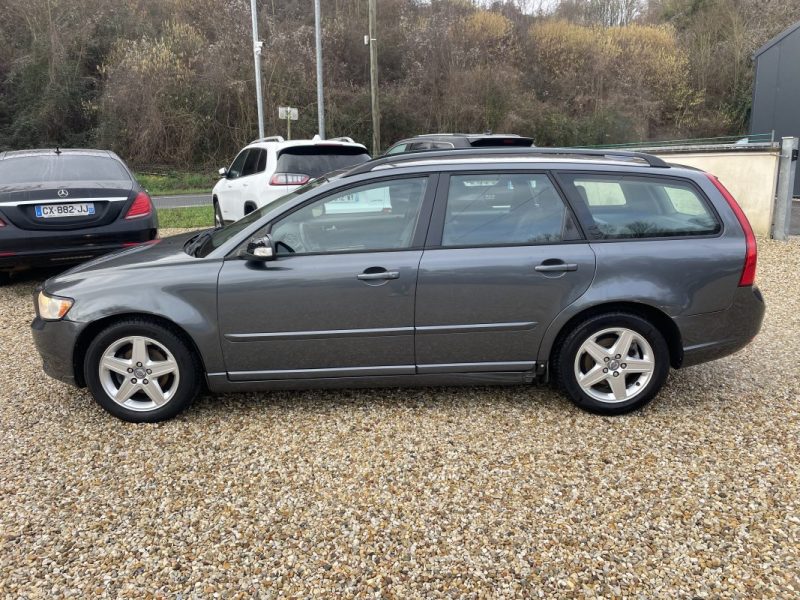 VOLVO V50 1.6 D MOMENTUM 2008