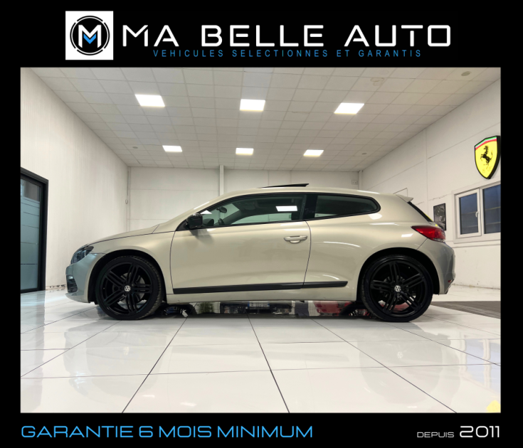 VOLKSWAGEN SCIROCCO 1.4 TSI 160 SPORTLINE DSG / carnet / GPS JA18 TOIT PANORAMIQUE