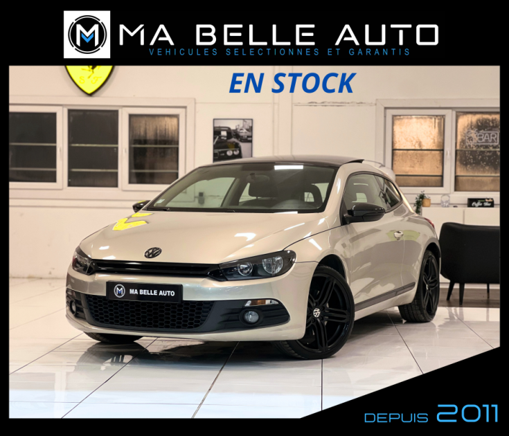 VOLKSWAGEN SCIROCCO 1.4 TSI 160 SPORTLINE DSG / carnet / GPS JA18 TOIT PANORAMIQUE