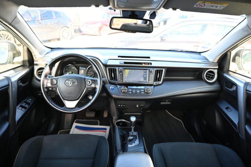 TOYOTA RAV4 197Ch Design Business 2WD 12/2016