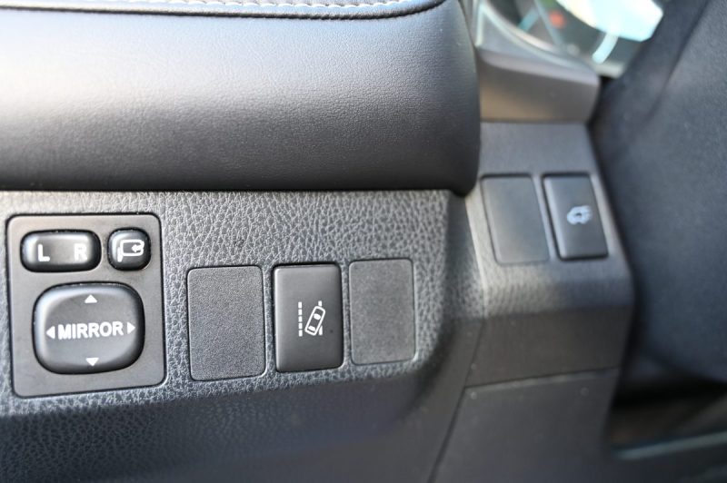 TOYOTA RAV4 197Ch Design Business 2WD 12/2016