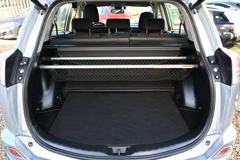 TOYOTA RAV4 197Ch Design Business 2WD 12/2016