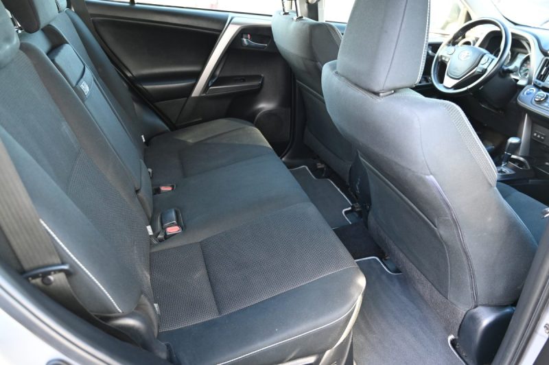 TOYOTA RAV4 197Ch Design Business 2WD 12/2016