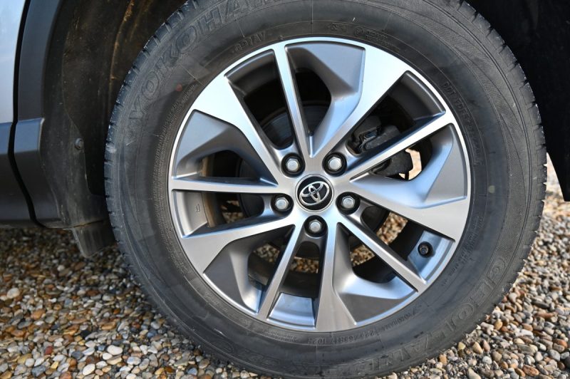 TOYOTA RAV4 197Ch Design Business 2WD 12/2016