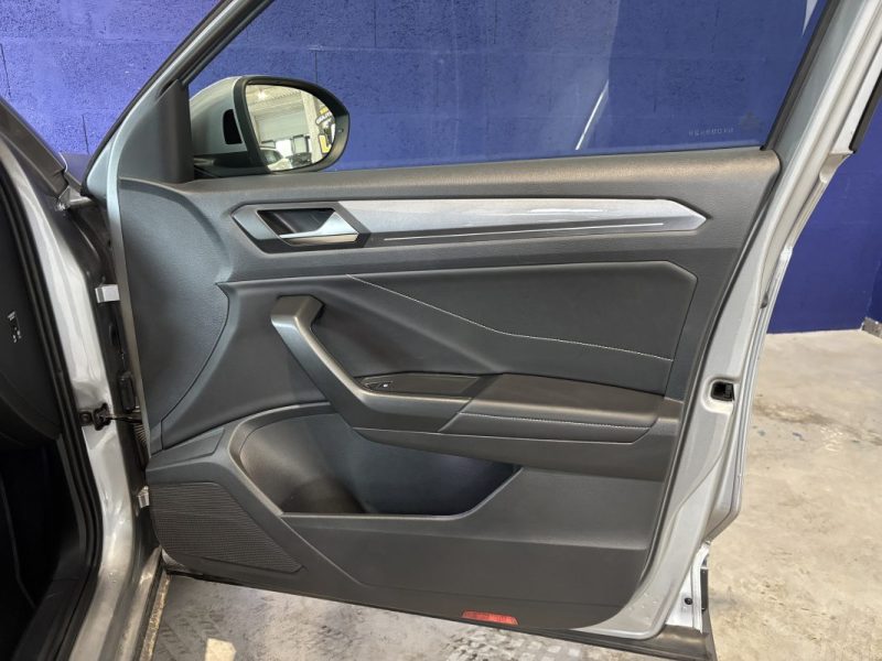 VOLKSWAGEN T-ROC STYLE 1.5 TSI EVO 150 PHASE 2 2022 / CARPLAY / KEYLESS / CAMERA DE RECUL 