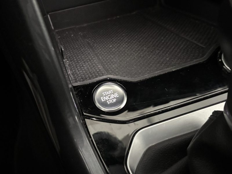 VOLKSWAGEN T-ROC STYLE 1.5 TSI EVO 150 PHASE 2 2022 / CARPLAY / KEYLESS / CAMERA DE RECUL 