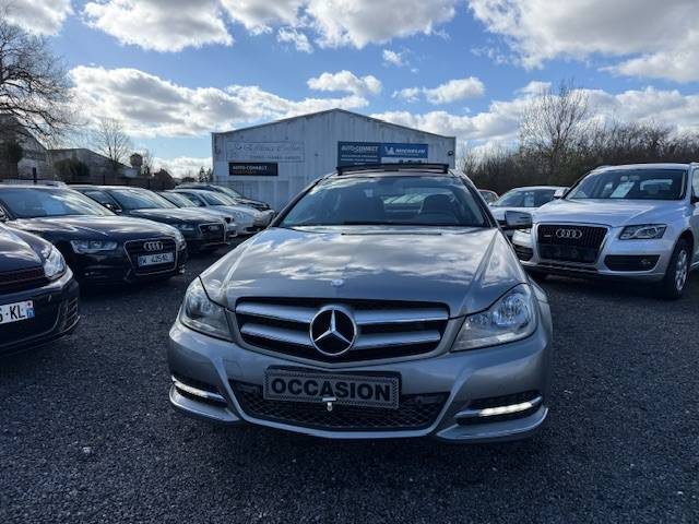 MERCEDES-BENZ C-KLASSE C   180 CGI BLUEEFFICIENCY 2012 - 32957KM