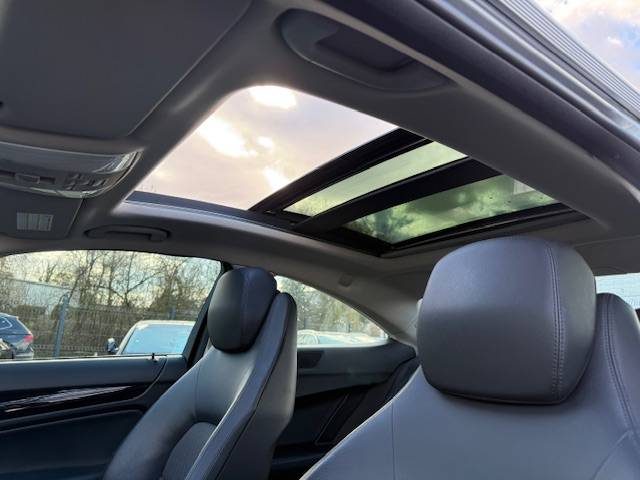 MERCEDES-BENZ C-KLASSE C   180 CGI BLUEEFFICIENCY 2012 - 32957KM