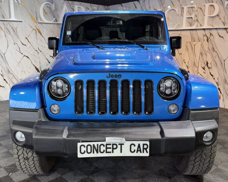 JEEP WRANGLER UNLIMITED 2014 - 75 881Kms - Premier Main - Parfait Etat - SUIVIT JEEP