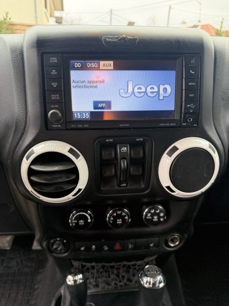 JEEP WRANGLER UNLIMITED 2014 - 75 881Kms - Premier Main - Parfait Etat - SUIVIT JEEP