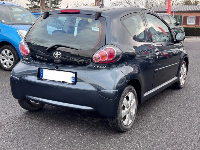 TOTOTA  AYGO 1.0 I 70CV  DISTRIBUTION A CHAINE 