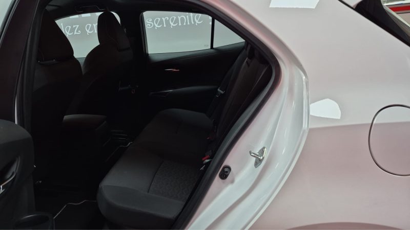 TOYOTA COROLLA BERLINE 122cv DYNAMIC BUSINESS/1 ERE MAIN/TVA RECUPERABLE