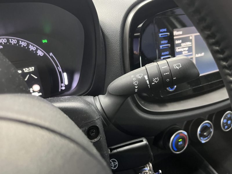 Toyota Aygo X 1.0 VVTi 72ch Active | 2023 | 43 500 KM | GPS | Climatisation 