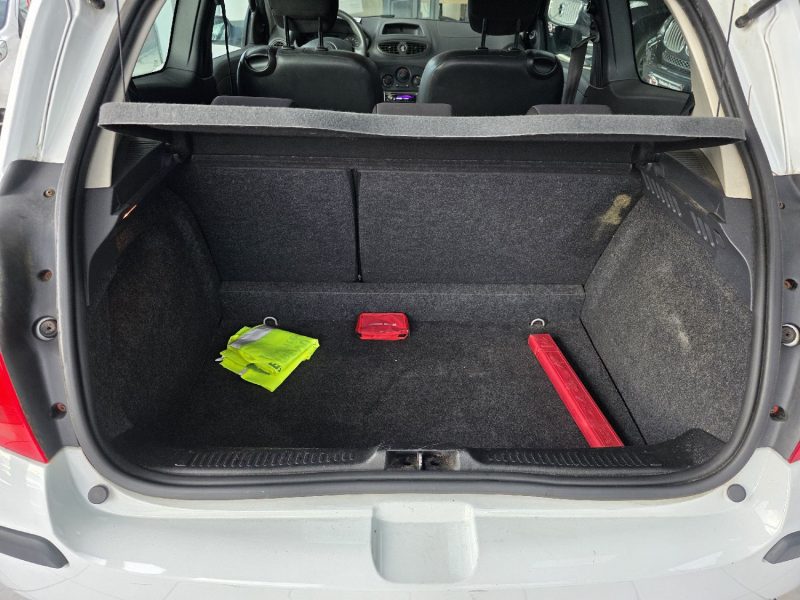 RENAULT CLIO III AUTHENTIQUE 1.5DCI 70 2008 180000km