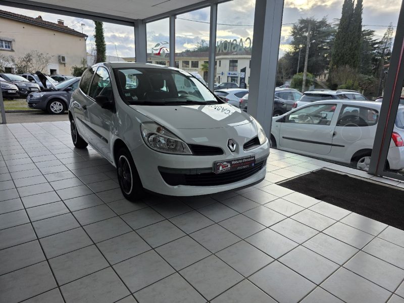 RENAULT CLIO III AUTHENTIQUE 1.5DCI 70 2008 180000km
