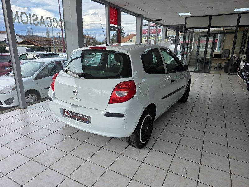 RENAULT CLIO III AUTHENTIQUE 1.5DCI 70 2008 180000km