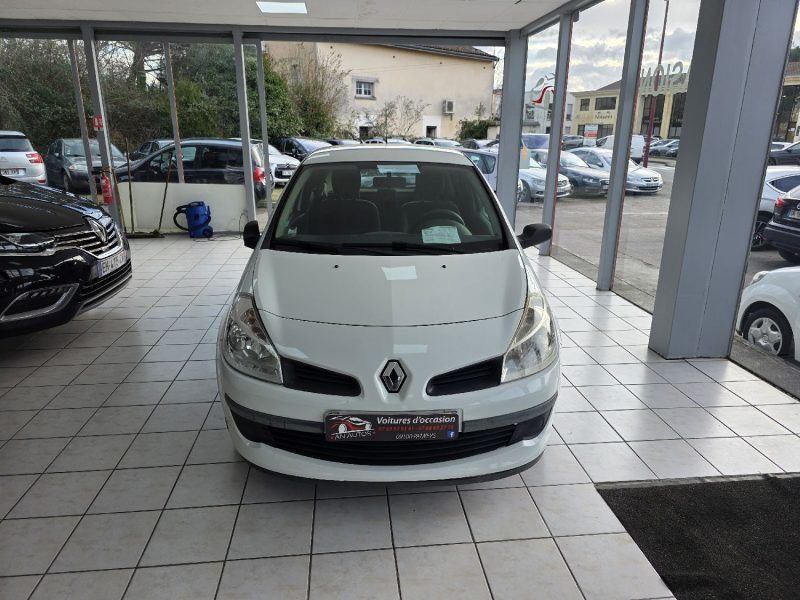RENAULT CLIO III AUTHENTIQUE 1.5DCI 70 2008 180000km