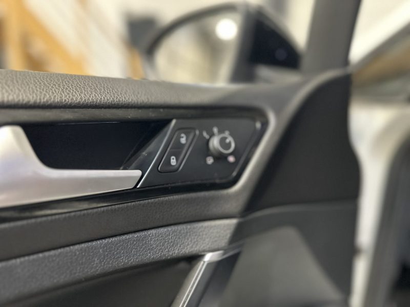 VOLKSWAGEN GOLF 7R SW 300ch 4Motion DSG 6 - Toit Ouvrant - Apple Carplay