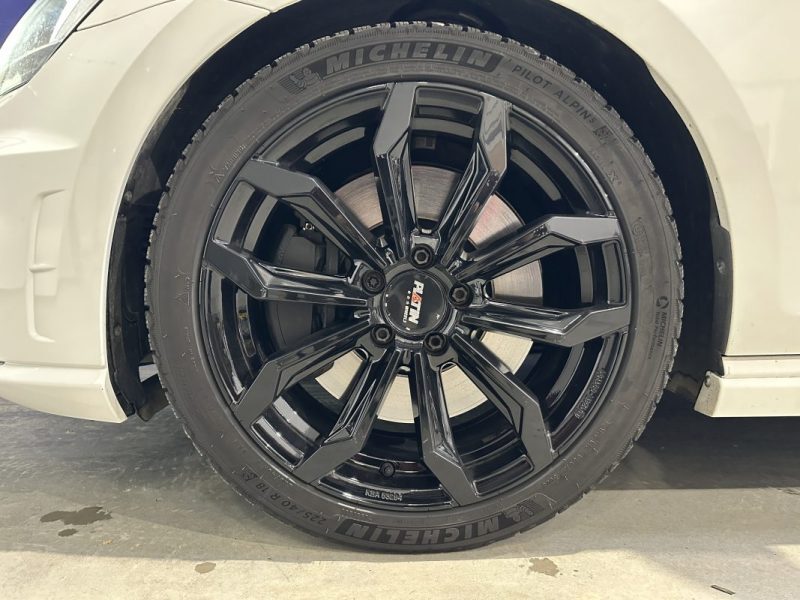 VOLKSWAGEN GOLF 7R SW 300ch 4Motion DSG 6 - Toit Ouvrant - Apple Carplay