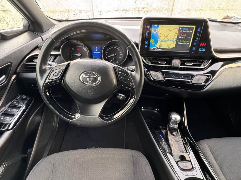 TOYOTA C-HR 122H DYNAMIC 2WD E-CVT RC18 hybride GARANTIE 12 MOIS 