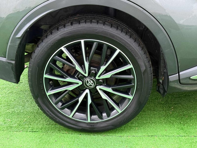 TOYOTA C-HR 122H DYNAMIC 2WD E-CVT RC18 hybride GARANTIE 12 MOIS 