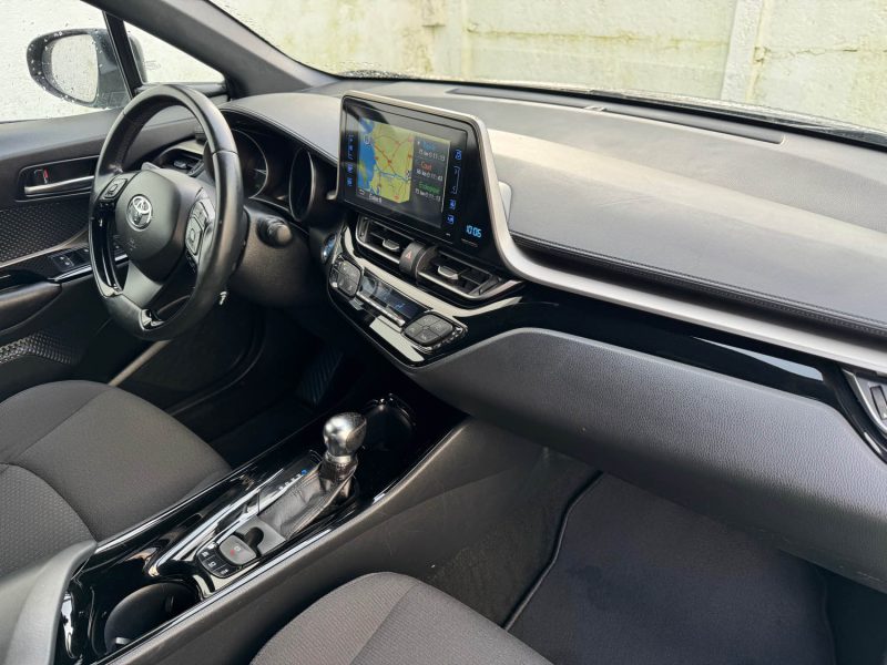 TOYOTA C-HR 122H DYNAMIC 2WD E-CVT RC18 hybride GARANTIE 12 MOIS 