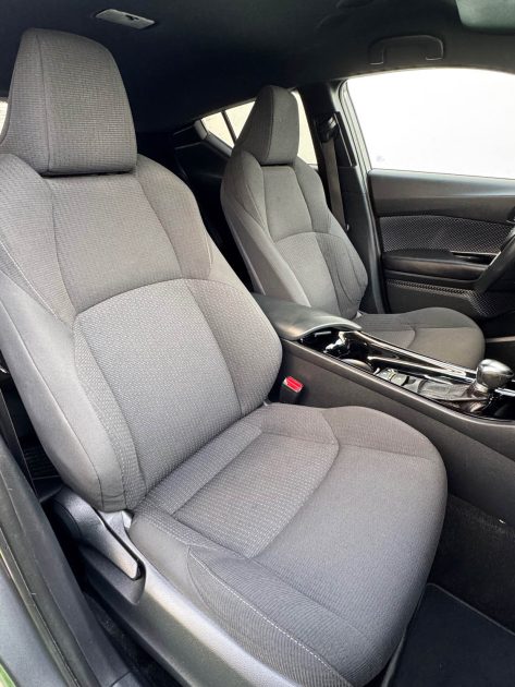 TOYOTA C-HR 122H DYNAMIC 2WD E-CVT RC18 hybride GARANTIE 12 MOIS 