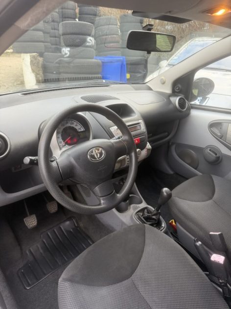 TOYOTA AYGO 1.4 TURBO DIESEL 2010 - 70 700kms - Premier Main - Distrib ok - Suivit TOYOTA