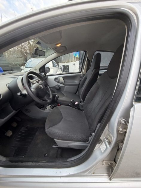 TOYOTA AYGO 1.4 TURBO DIESEL 2010 - 70 700kms - Premier Main - Distrib ok - Suivit TOYOTA