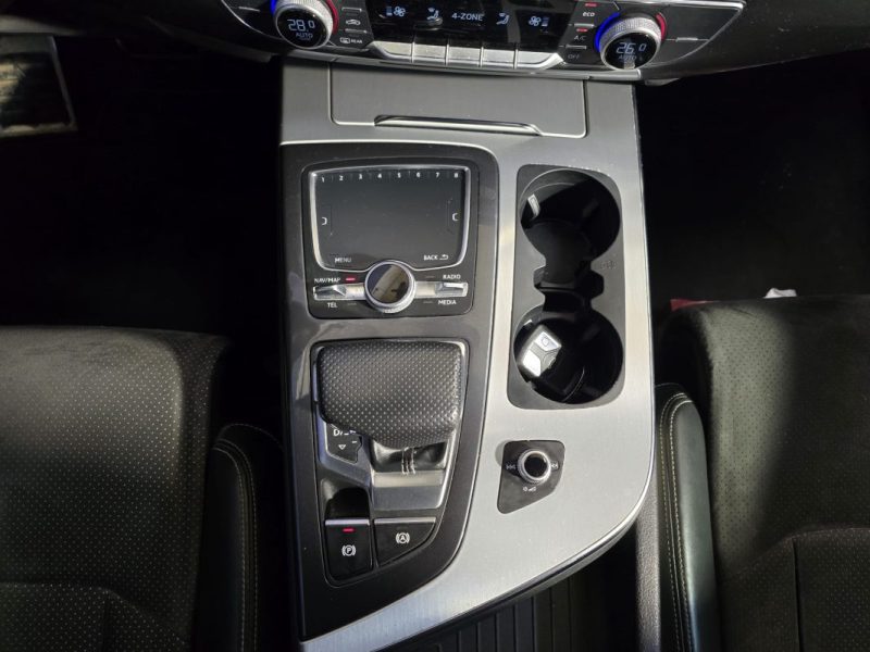 AUDI Q7 3.0 V6 TDI 218Cv S-LINE-QUATTRO-7 PLACES-ENTRETIEN COMPLET AUDI