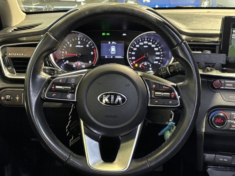 KIA CEED 3 1.6 CRDI - 16V TURBO CARPLAY / LINE ASSIST /  CLIMATISATION BI-ZONE