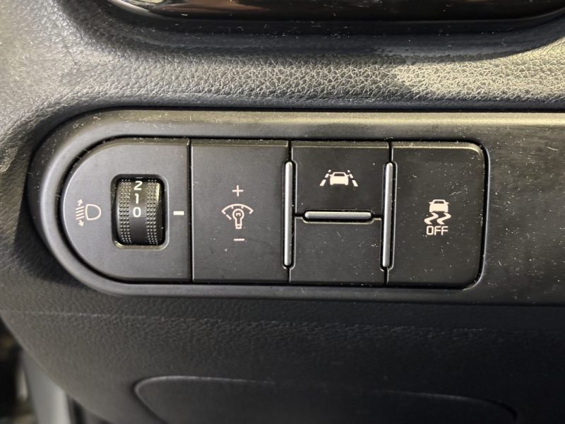 KIA CEED 3 1.6 CRDI - 16V TURBO CARPLAY / LINE ASSIST /  CLIMATISATION BI-ZONE