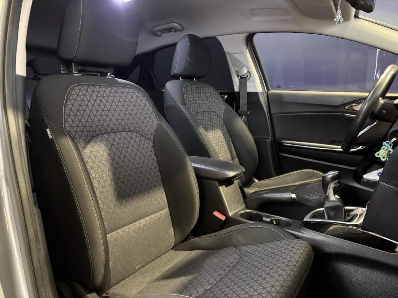 KIA CEED 3 1.6 CRDI - 16V TURBO CARPLAY / LINE ASSIST /  CLIMATISATION BI-ZONE