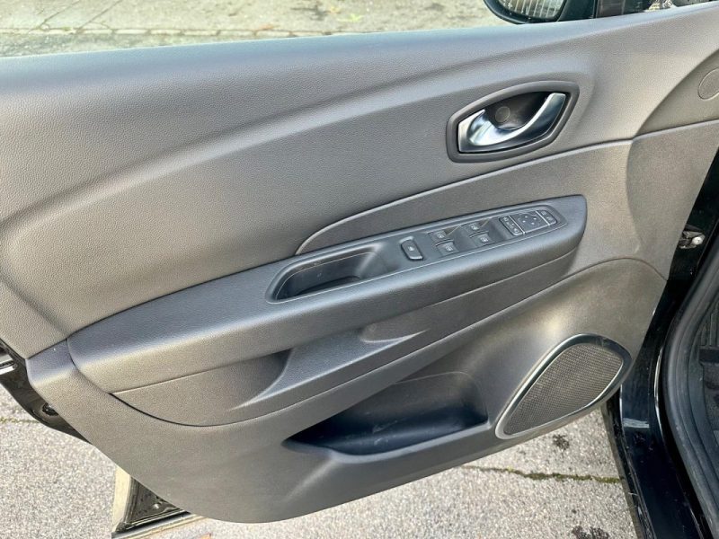 RENAULT CAPTUR 1.2 TCE 120 INTENS EDC 