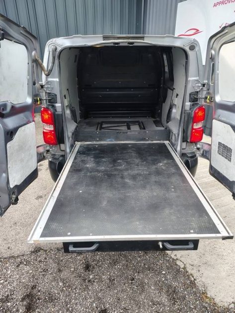 PEUGEOT EXPERT  COMPACT 1.5 BLUEHDI 120  2020