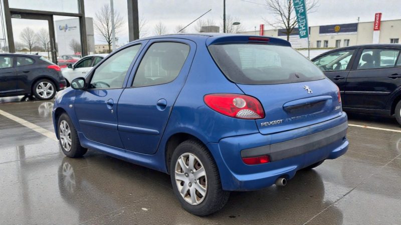PEUGEOT 206+ 1,4 5PORTES CLIM GARANTIE 6MOIS