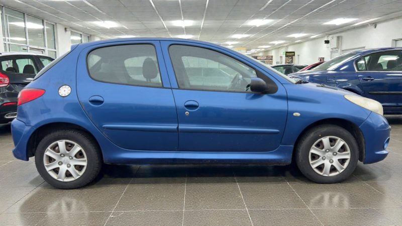 PEUGEOT 206+ 1,4 5PORTES CLIM GARANTIE 6MOIS