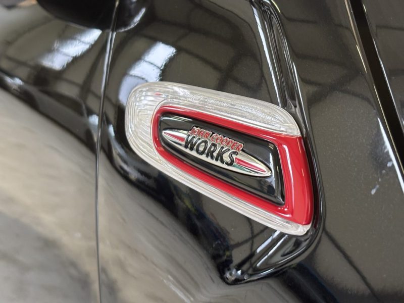 MINI MINI III JOHN COOPER WORKS 231CH EXCLUSIVE TOIT OUVRANT PANORAMIQUE / CARPLAY / CAMÉRA DE RECUL