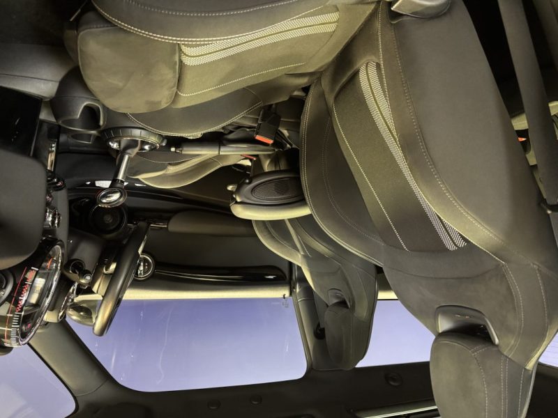 MINI MINI III JOHN COOPER WORKS 231CH EXCLUSIVE TOIT OUVRANT PANORAMIQUE / CARPLAY / CAMÉRA DE RECUL