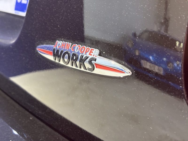 MINI MINI III JOHN COOPER WORKS 231CH EXCLUSIVE TOIT OUVRANT PANORAMIQUE / CARPLAY / CAMÉRA DE RECUL