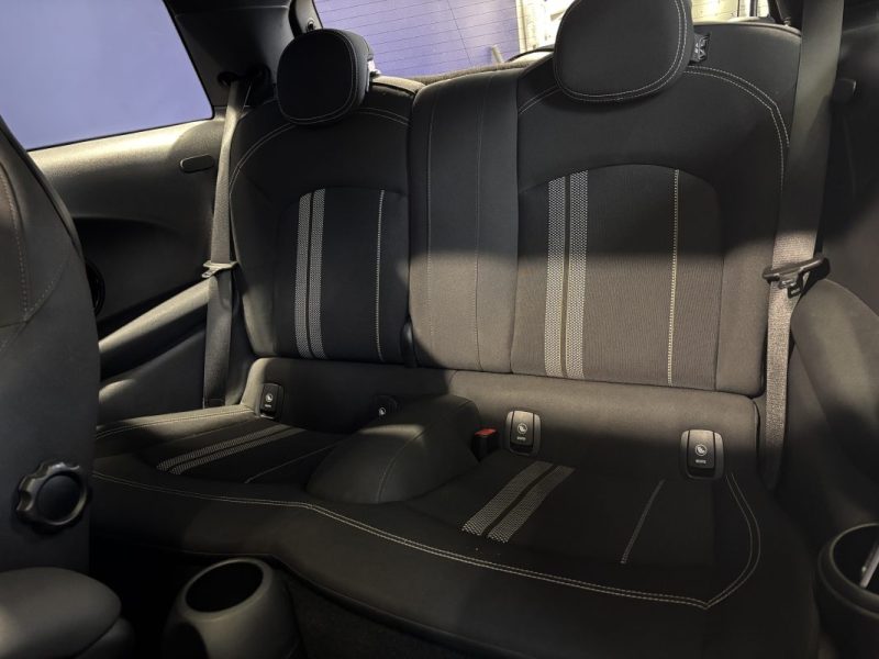 MINI MINI III JOHN COOPER WORKS 231CH EXCLUSIVE TOIT OUVRANT PANORAMIQUE / CARPLAY / CAMÉRA DE RECUL